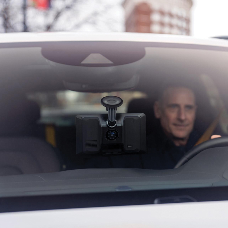 Garmin DriveCam™ 76 GPS Navigator with Built-in Dash Cam | 7-inch Display | 1080p Dash Camera | 140° Field of View | Full Europe Maps | Wi-Fi | Bluetooth | 010-02729-15 - Image 3