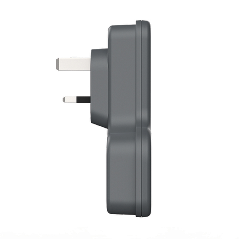 MOMAX 3-OUTLET T-SHAPED EXTENSION SOCKET WITH USB-(US6UKE) – BLACK - Image 4